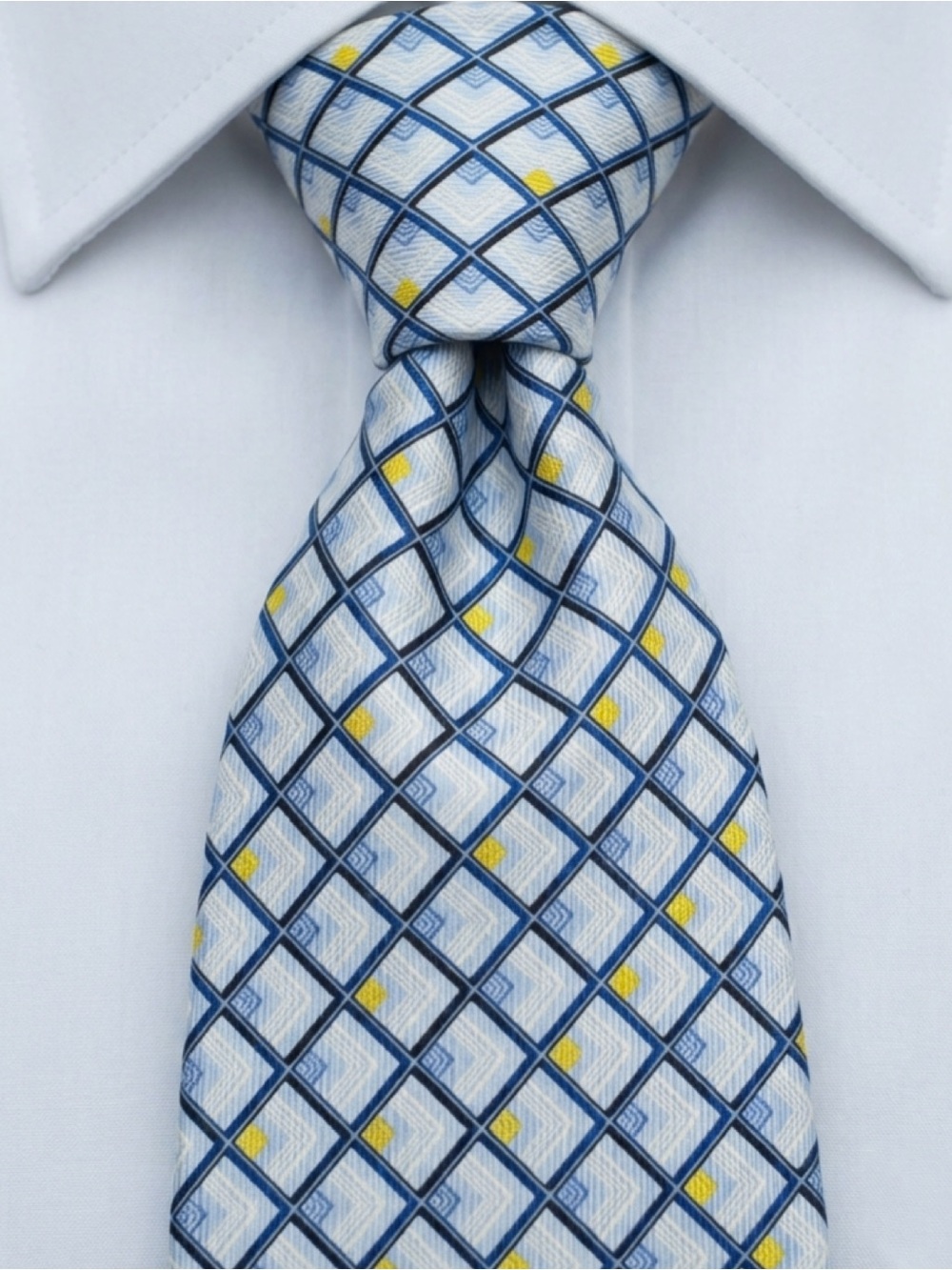 Carlos Devenezia 100% Silk Tie  Geometric Blue White Yellow 58”x 3.9” VTG Roma